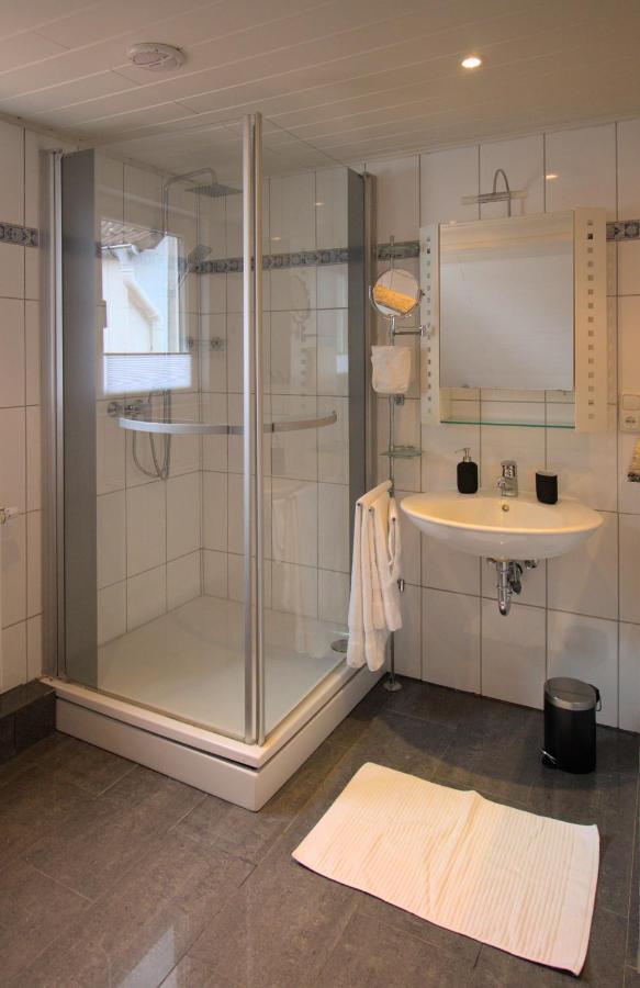 Apartamento Idyllisches Wohnen In Gruener Oase Griesheim  Exterior foto